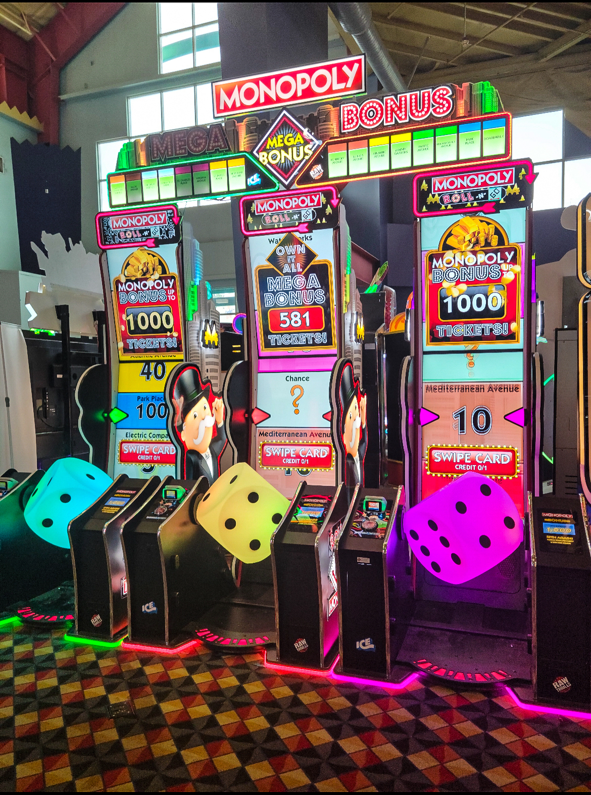 Monopoly Roll-N-Go cabinet 2