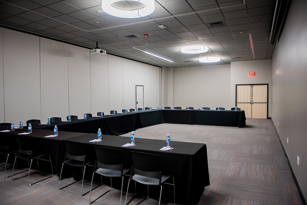 Apex Entertainment Albany photo 8