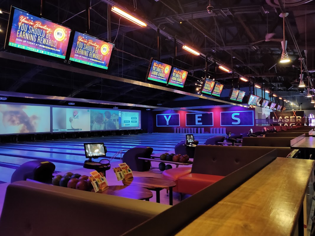 Bowlero Norwalk photo 2