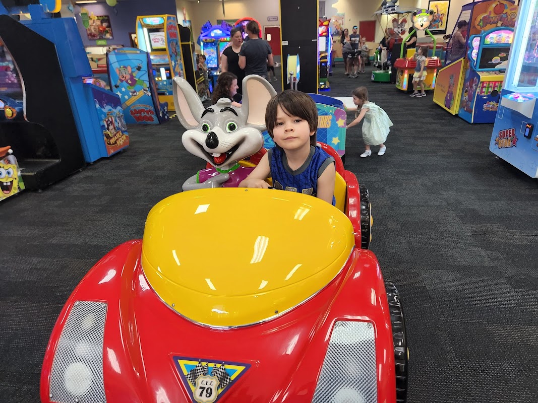 Chuck E. Cheese Allentown photo 4