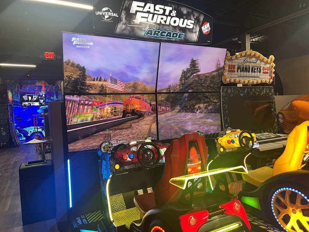 AR's Entertainment Hub Spring photo 9