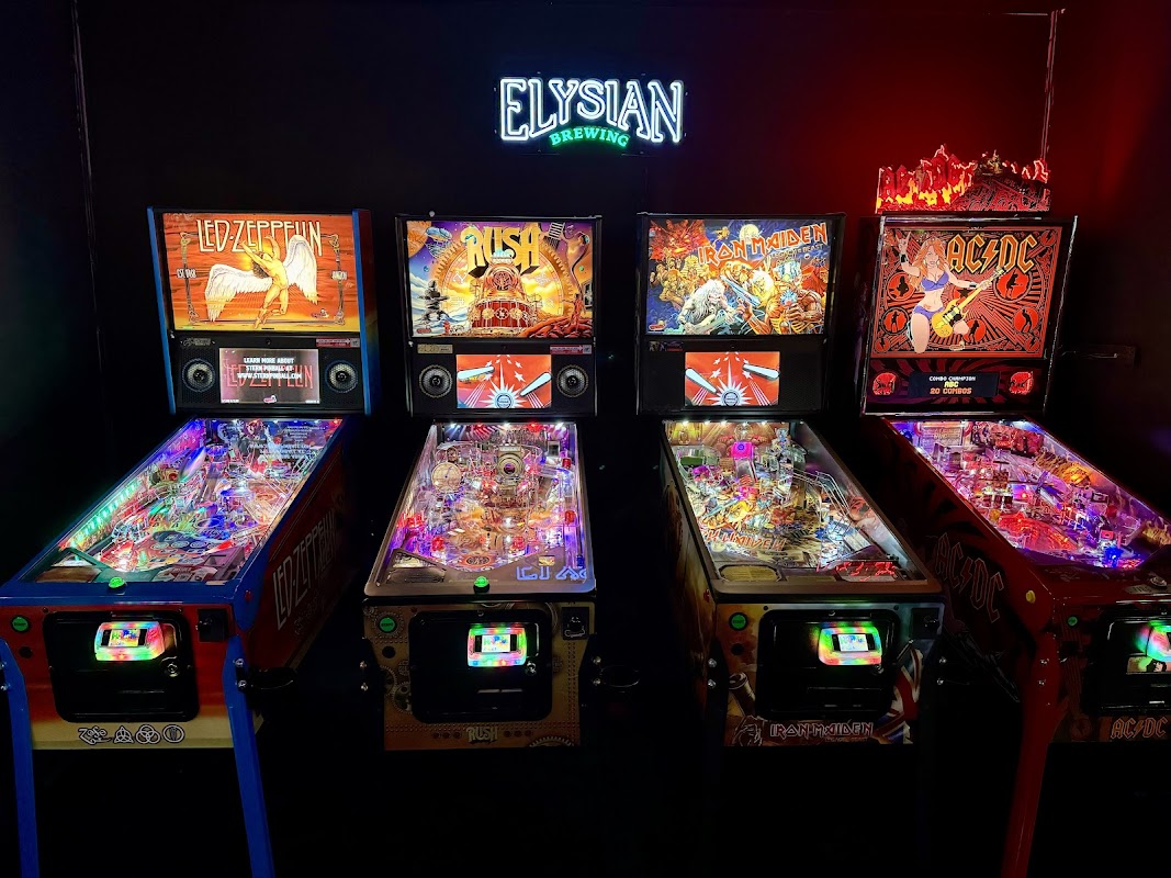 District Eat and Play Oviedo photo 3