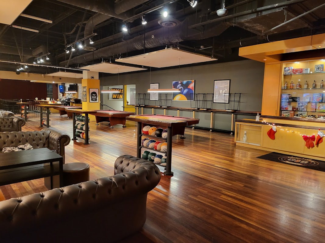 810 Billiards & Bowling photo 1
