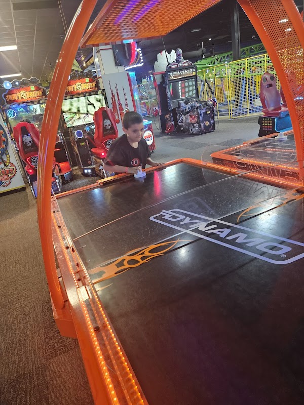 America's Incredible Pizza Company St. Louis photo 9