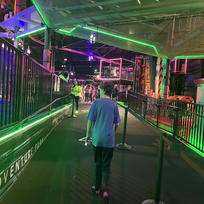 Airborne Extreme Gonzales photo 7