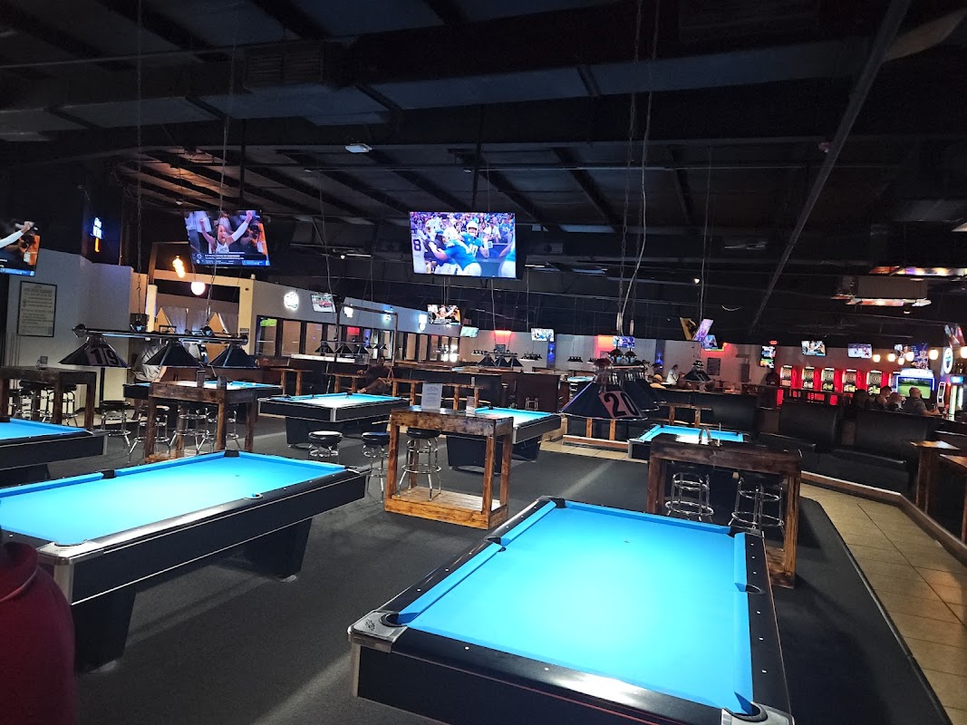 Brewlands Bar and Billiards photo 3