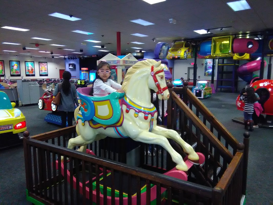 Chuck E. Cheese Pinole photo 5