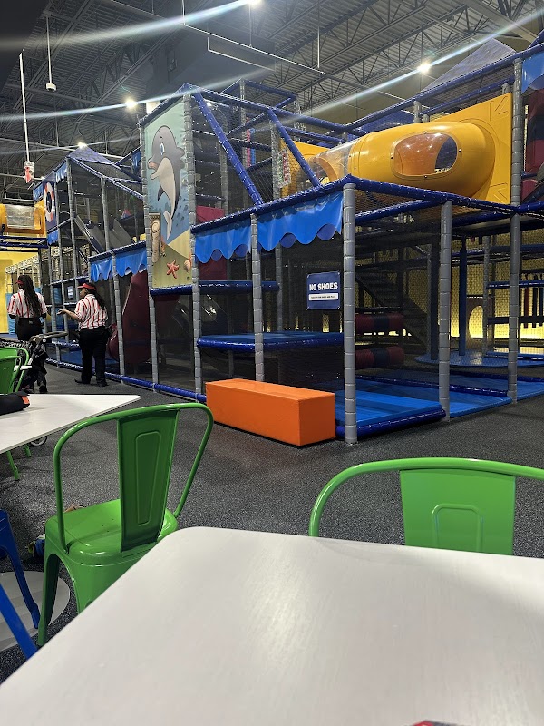 Round 1 Gurnee Mills photo 4