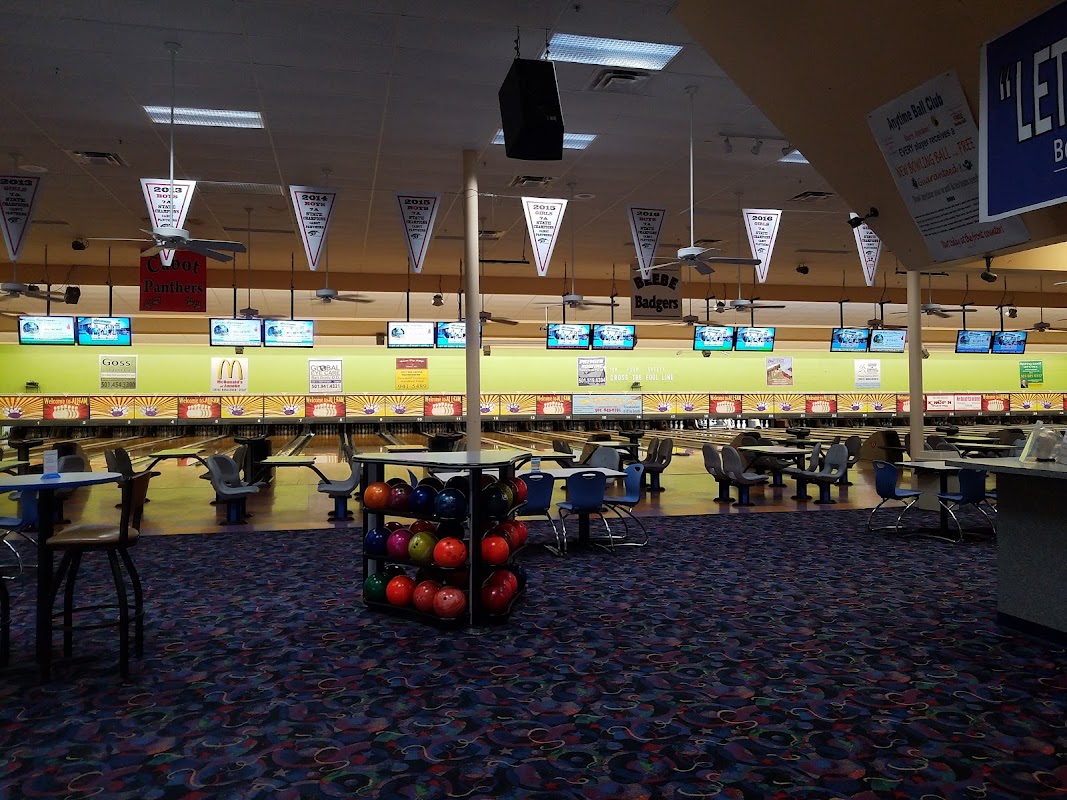 Allfam Bowling & Entertainment Center photo 6