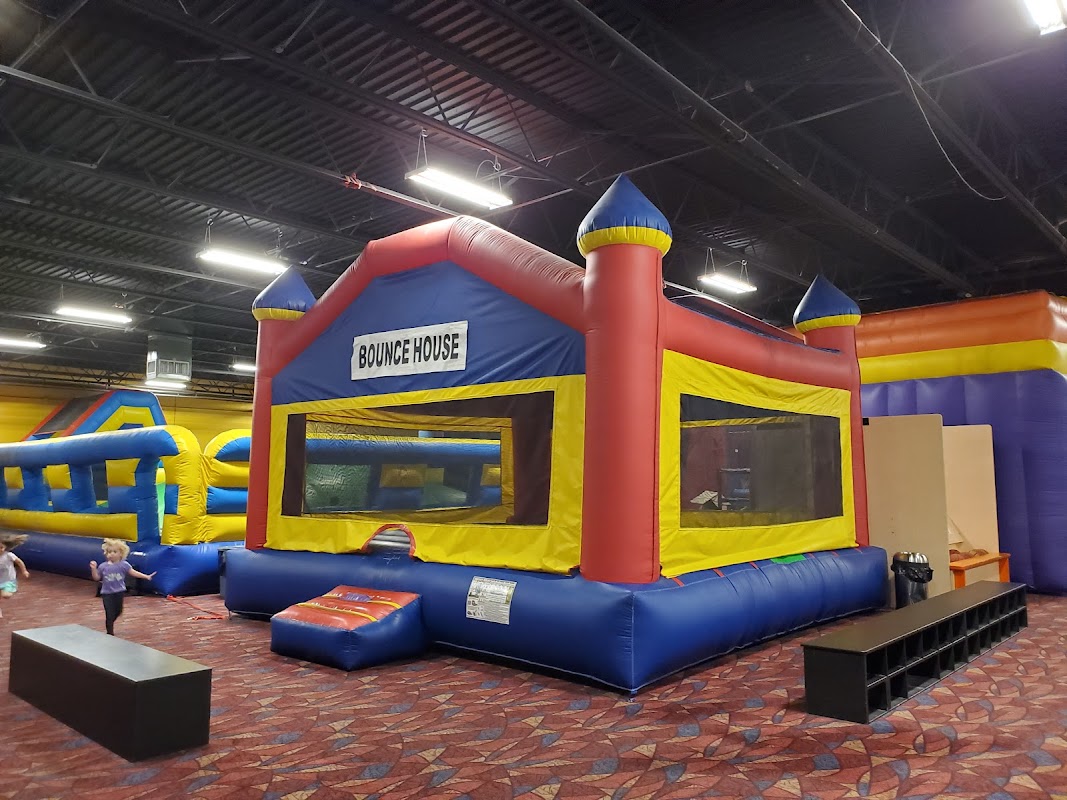 Bounce House photo 3