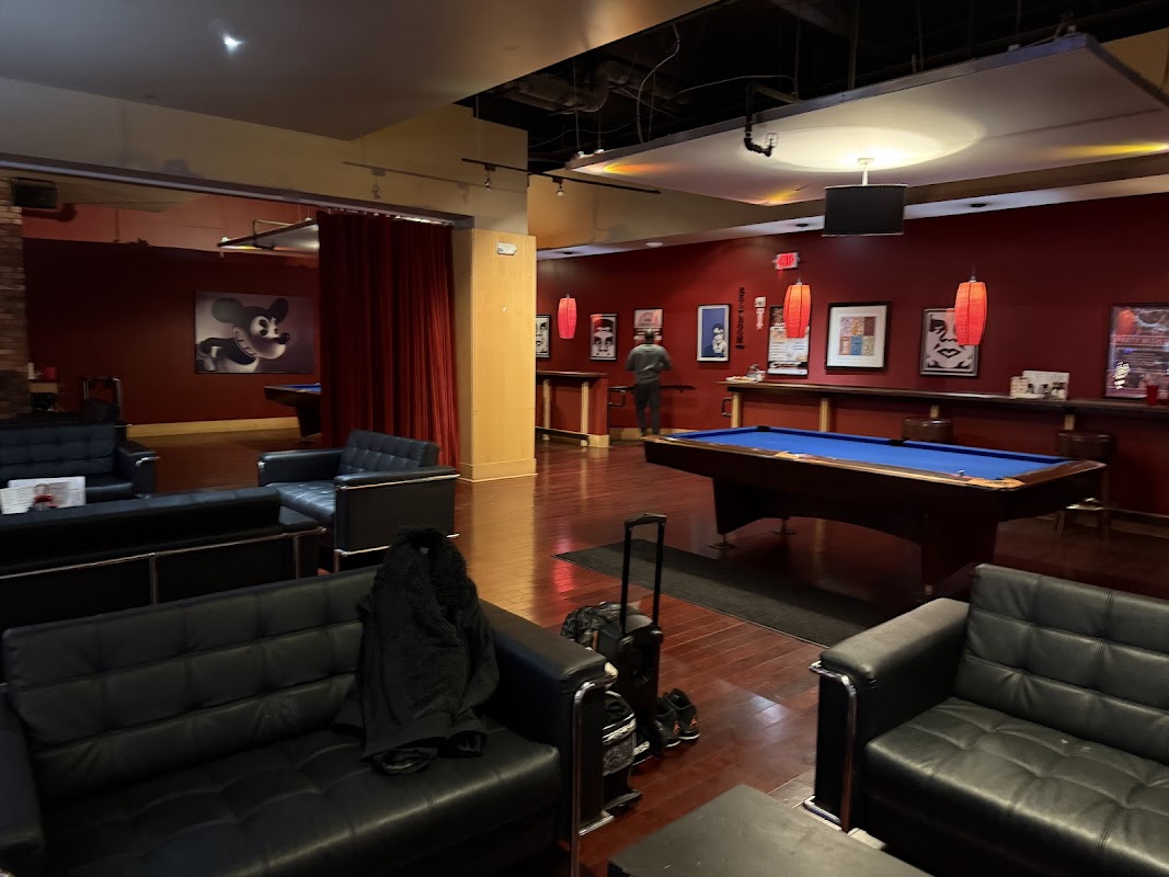 810 Billiards & Bowling photo 9