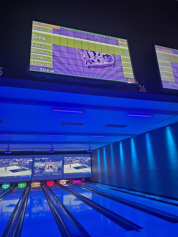 Main Event Webster photo 3