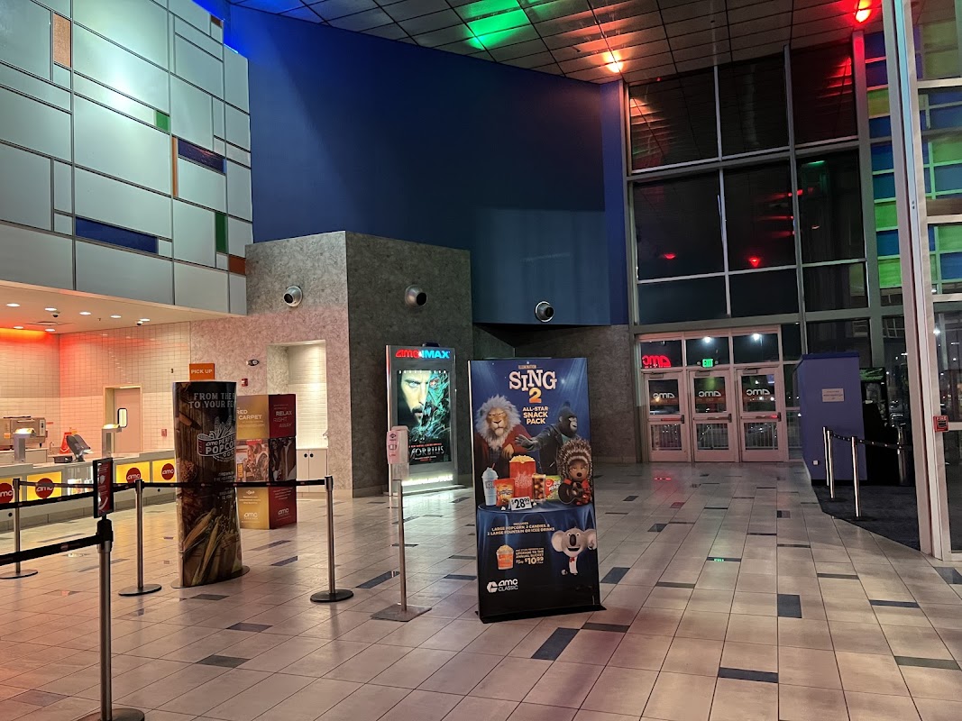 AMC CLASSIC Westroads 14 photo 3