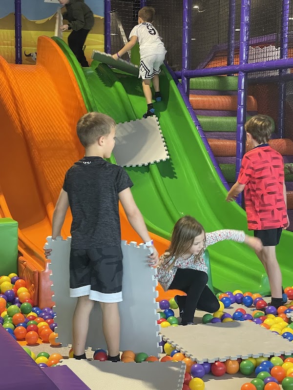 Altitude Round Rock photo 9