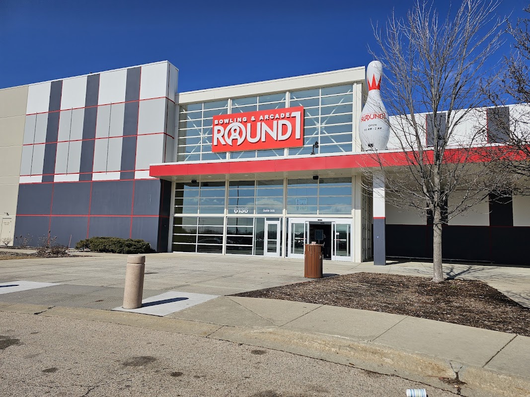 Round 1 Gurnee Mills photo 2