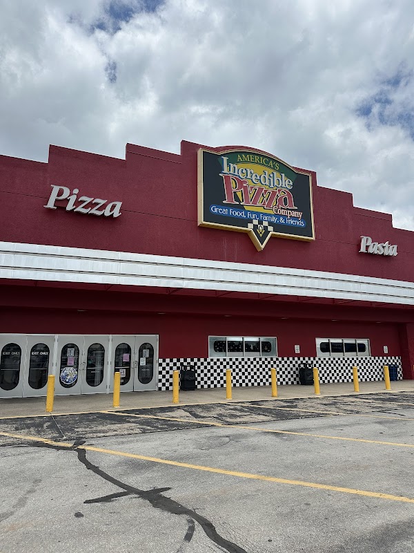 America's Incredible Pizza Company Tulsa photo 7