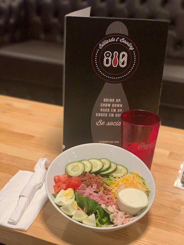 810 Billiards & Bowling photo 9