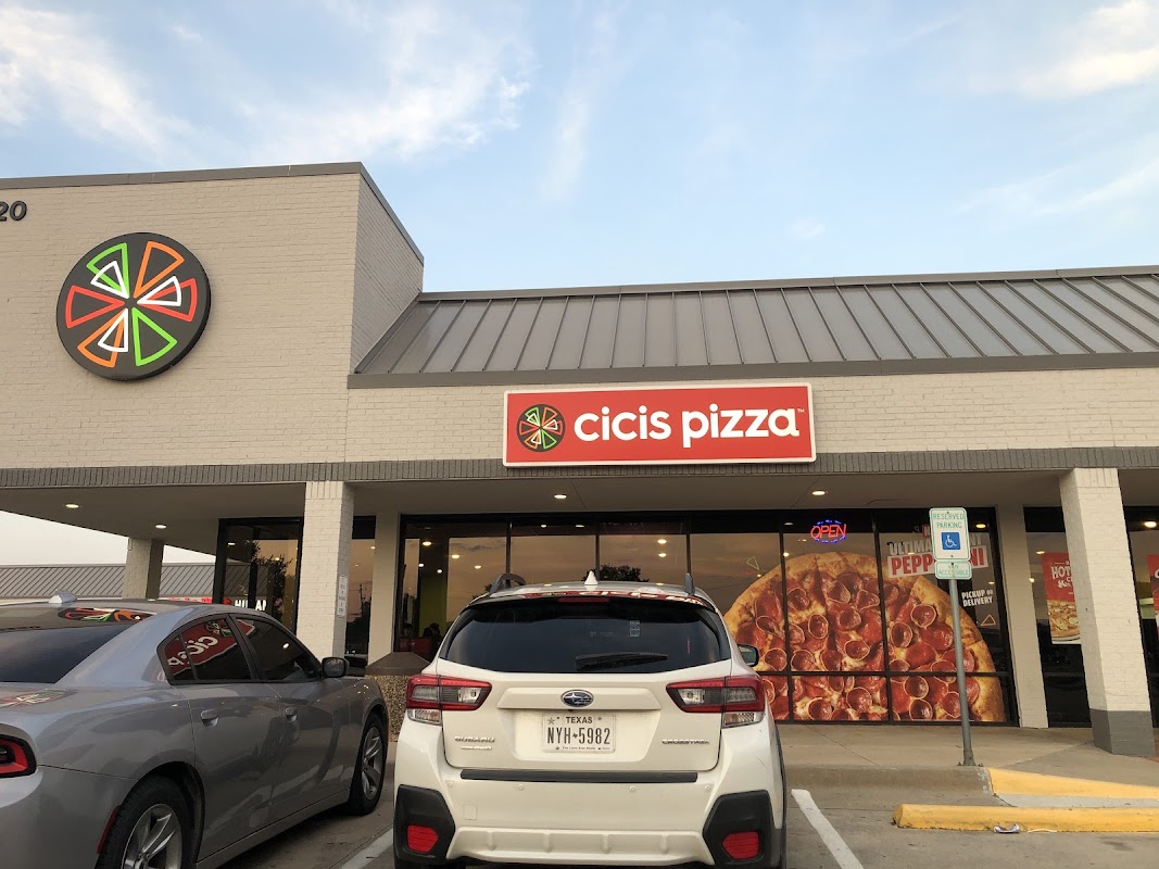 Cicis Pizza Plano photo 1