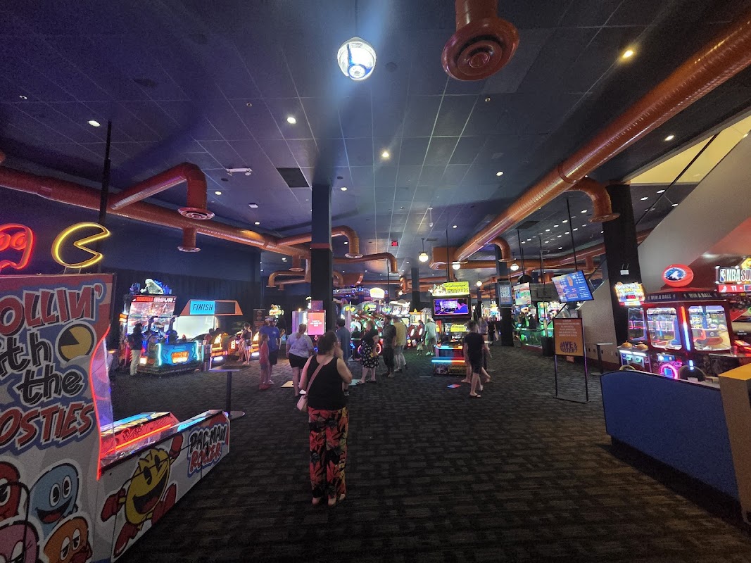 Dave & Buster's Kansas City photo 4