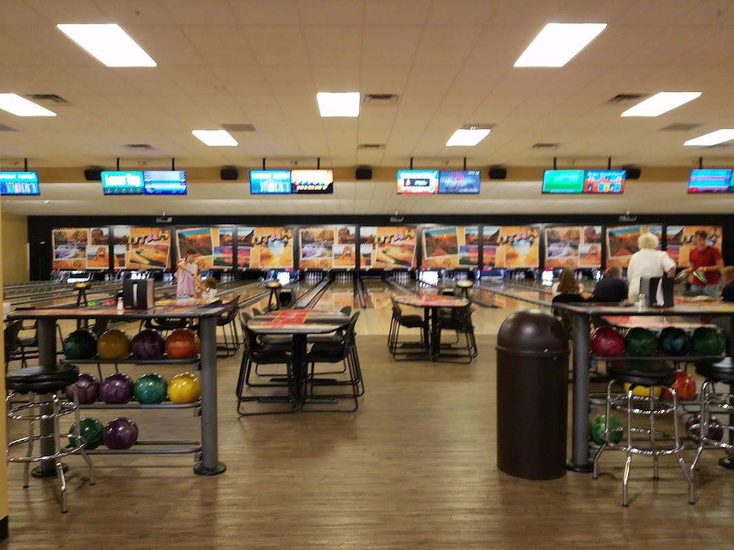 Delton South Bowling photo 2