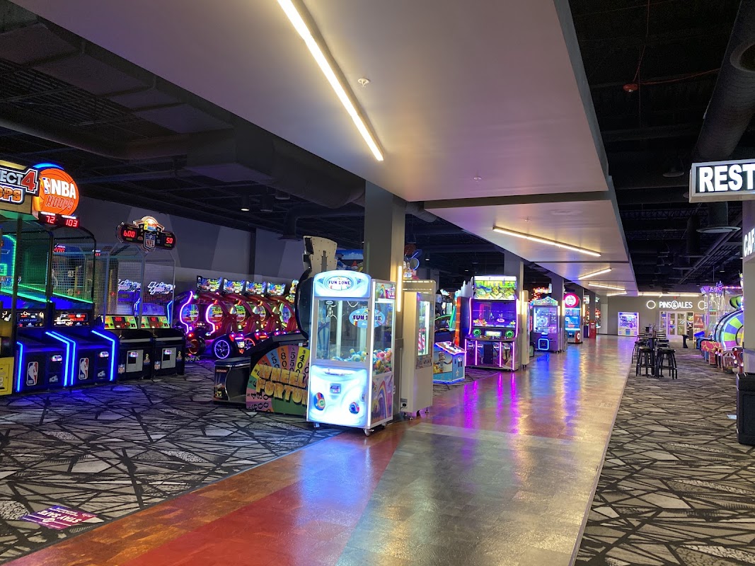 All Star Bowling & Entertainment West Valley photo 4