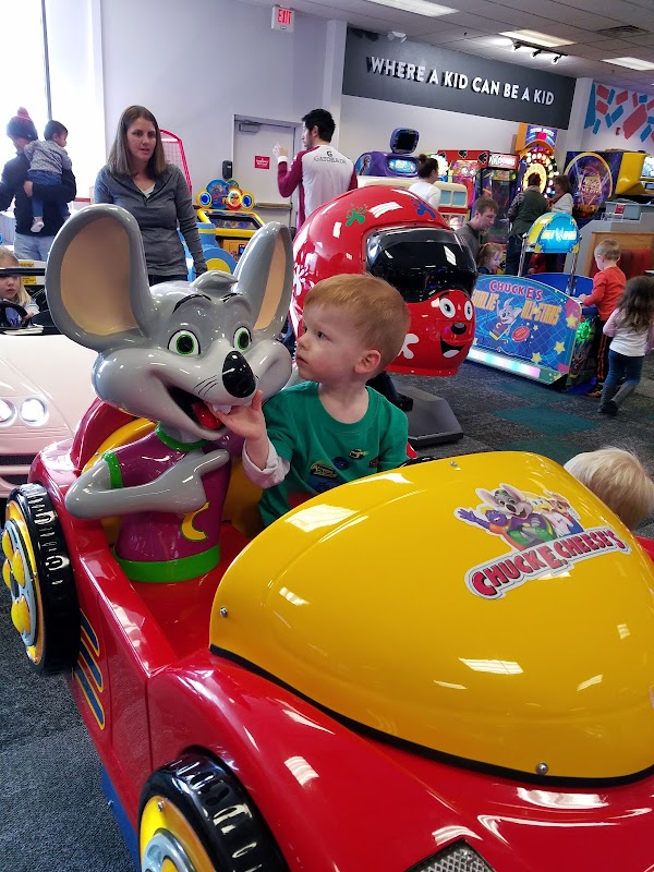 Chuck E. Cheese Walker photo 3