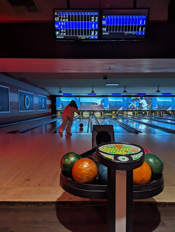 Bowlero San Bernardino photo 3