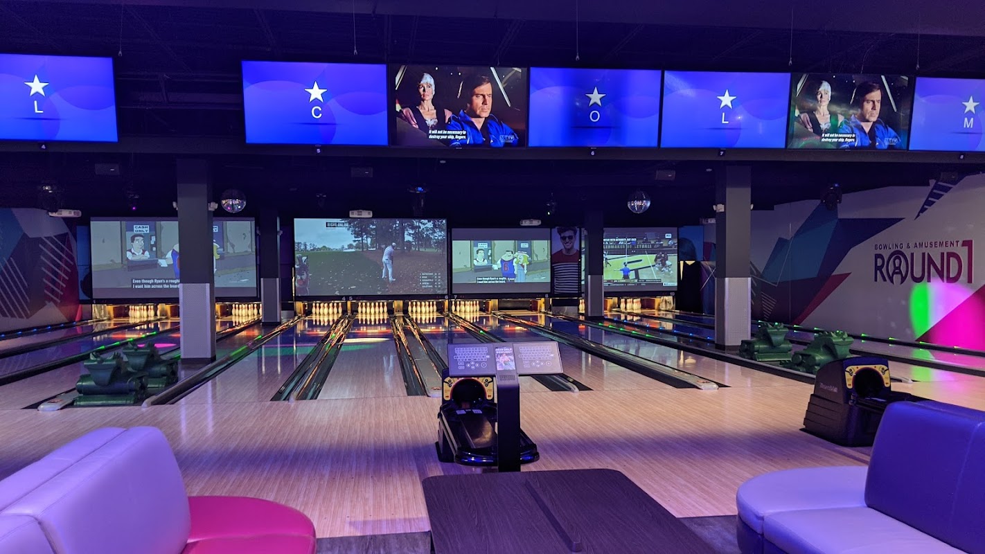 Round 1 Gateway Mall photo 3