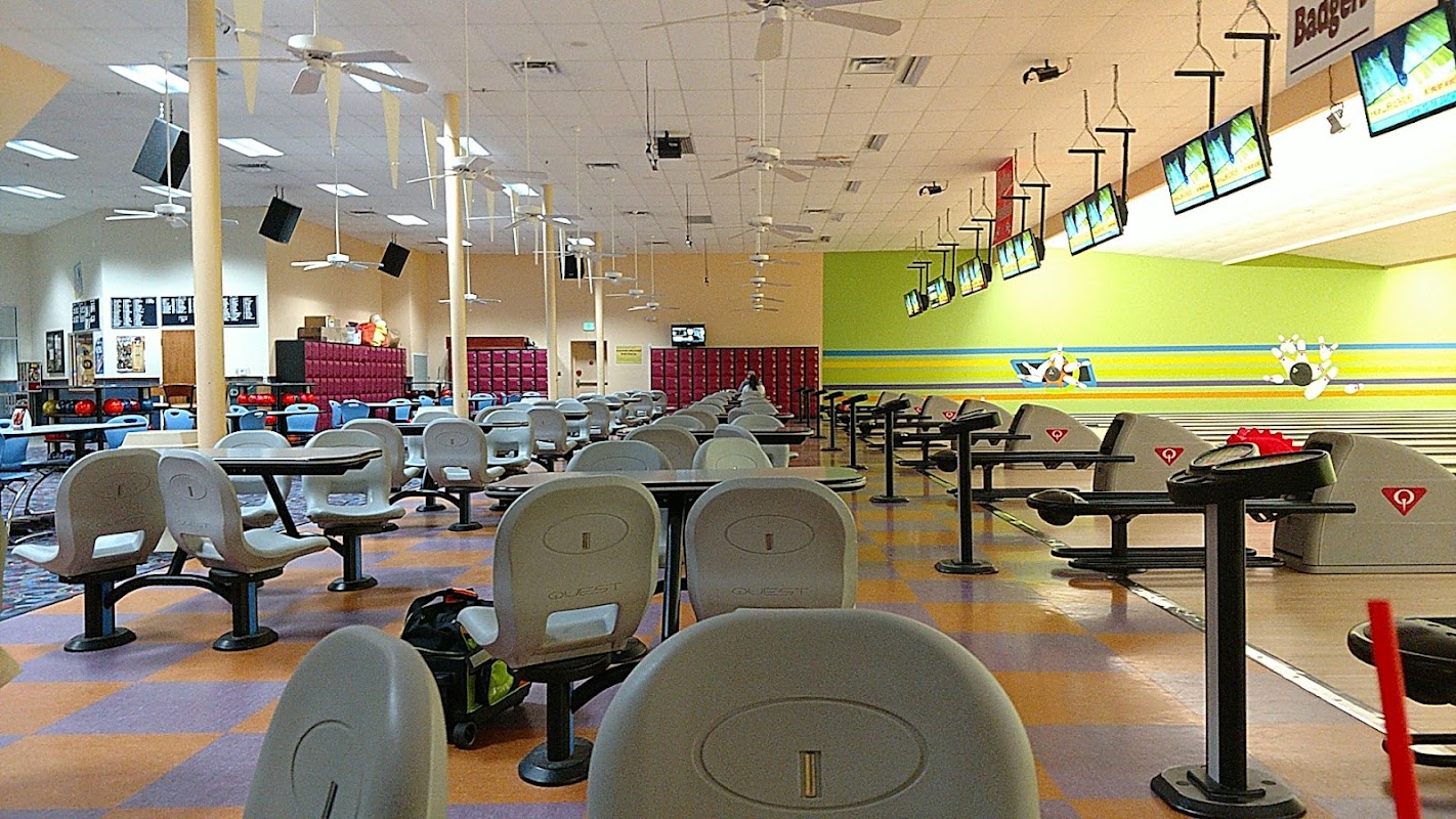 Allfam Bowling & Entertainment Center photo 5