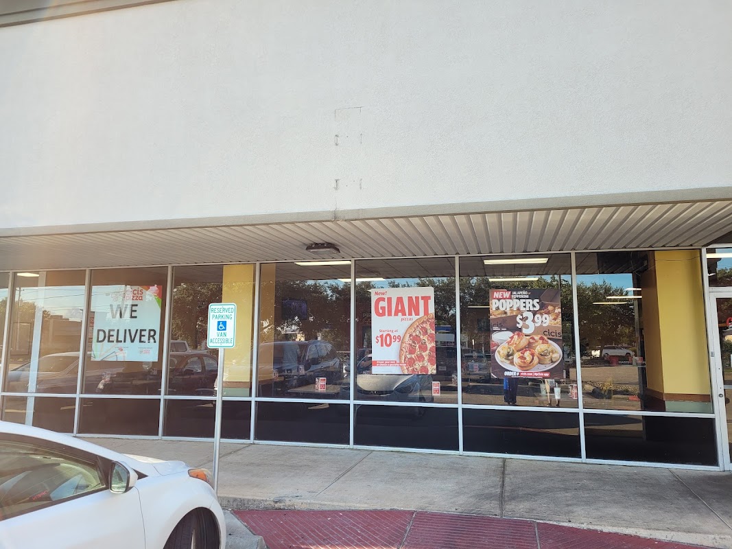 Cicis Pizza Pearland photo 1