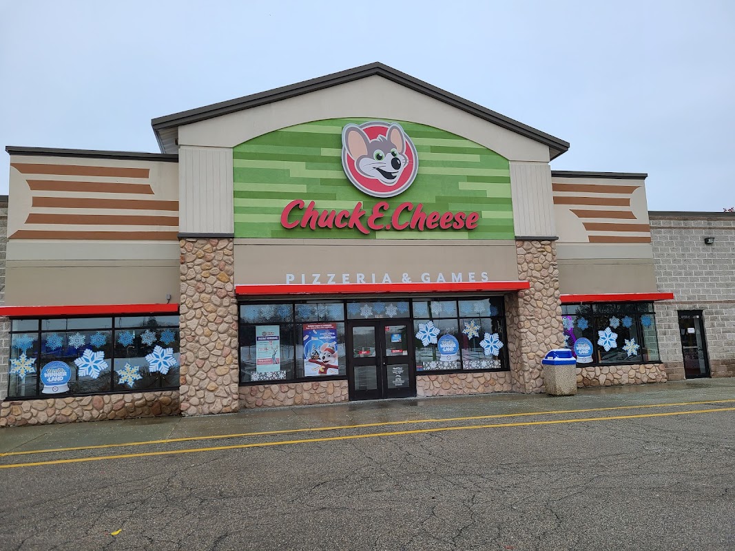 Chuck E. Cheese Walker photo 4