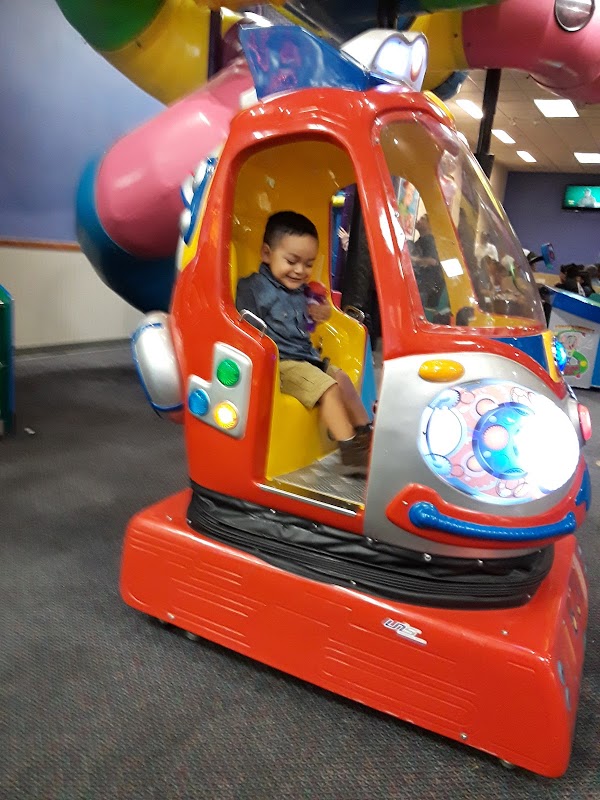 Chuck E. Cheese Palm Desert photo 3