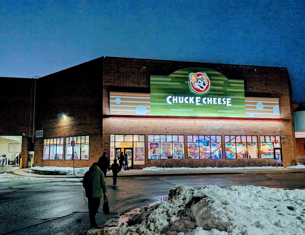 Chuck E. Cheese Burnsville photo 5