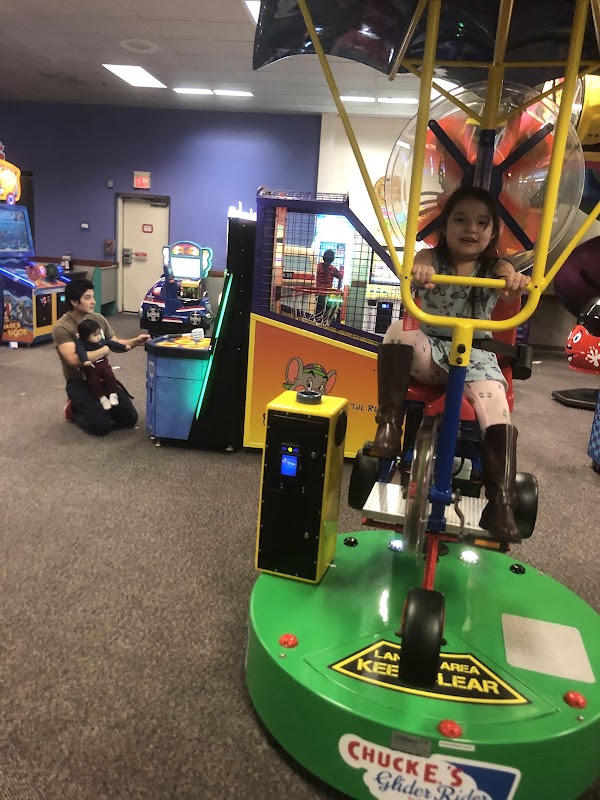 Chuck E. Cheese Orange photo 3