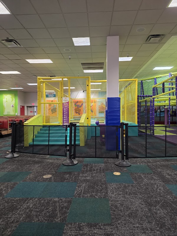 Chuck E. Cheese St Charles photo 3