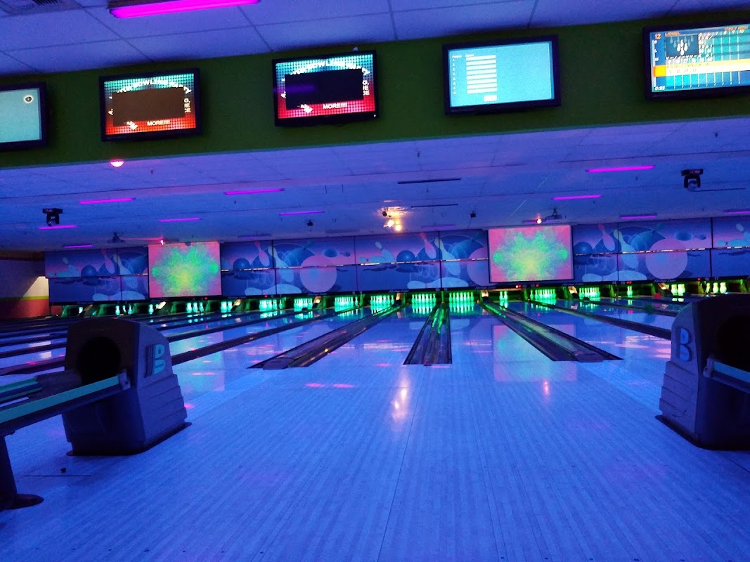 Andy B's Bowl Social Oklahoma City photo 4