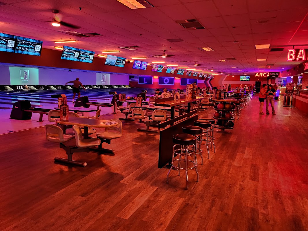Bowlero Waukegan photo 1