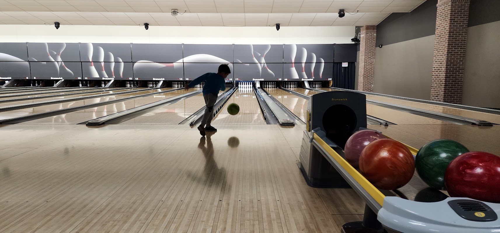 AJ's Sports Grill Hutchinson photo 7