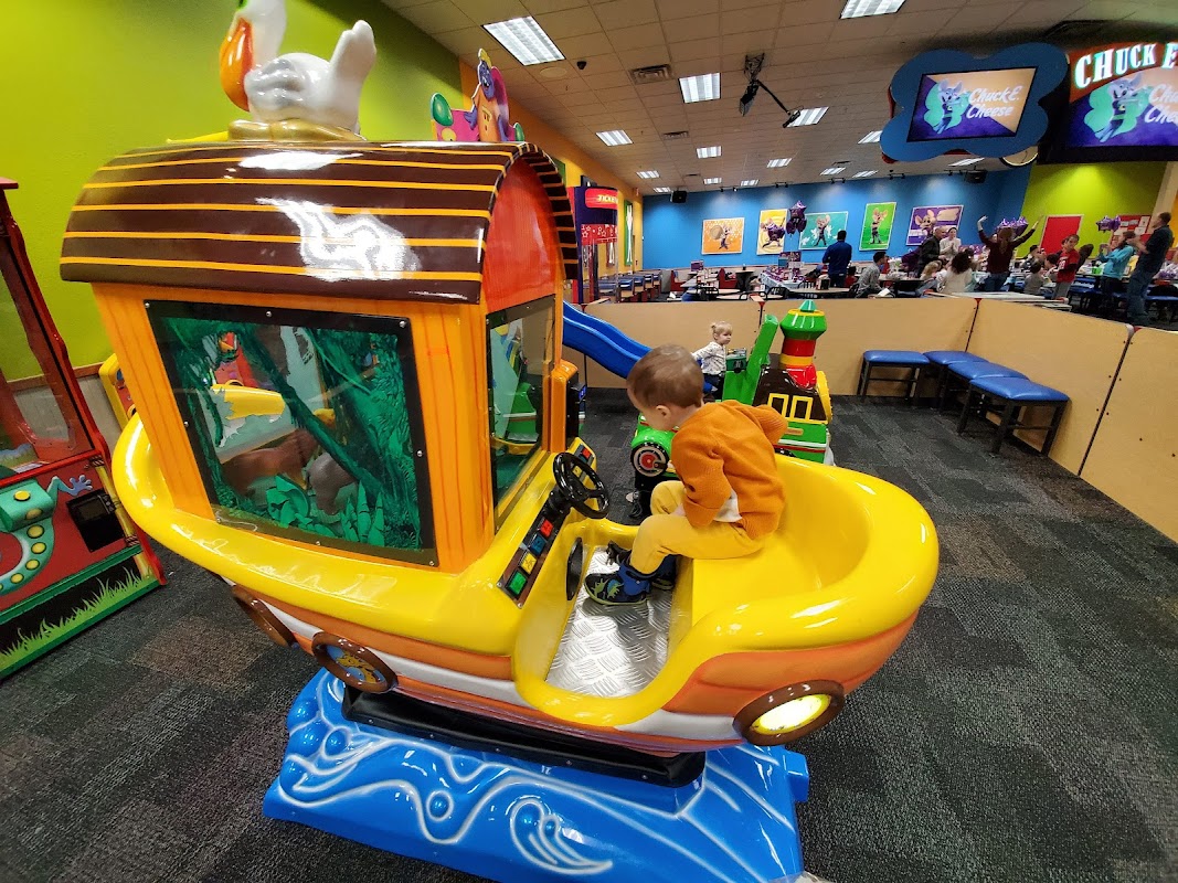 Chuck E. Cheese Arlington Heights photo 3