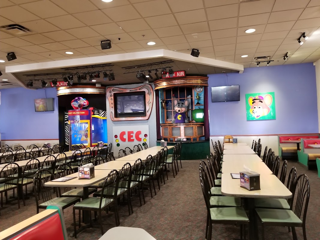 Chuck E. Cheese Victorville photo 2