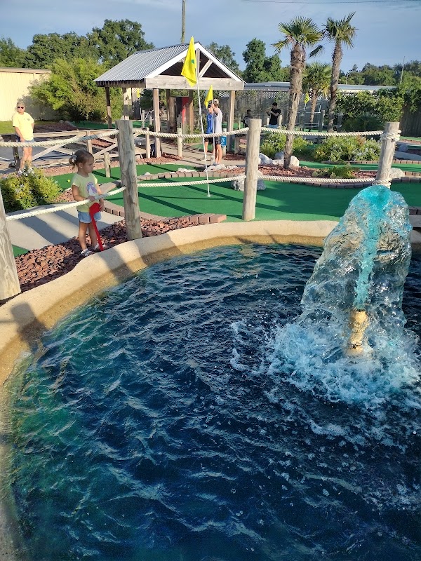 Bananas Mini Golf And Arcade photo 9