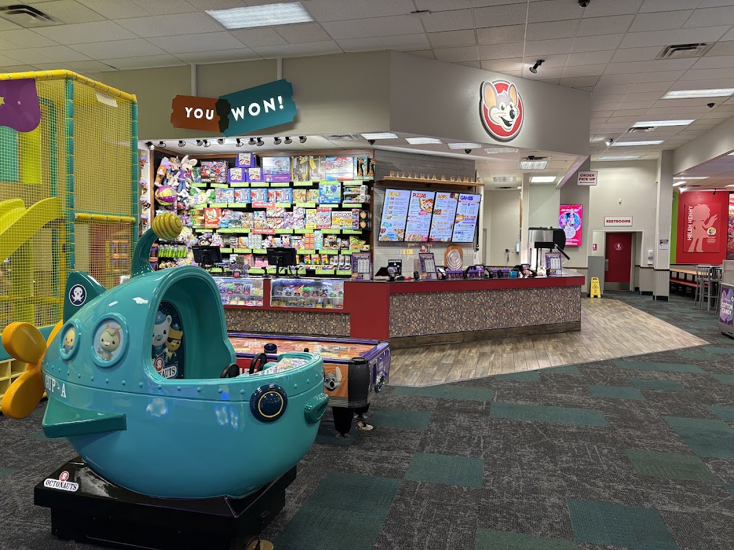 Chuck E. Cheese La Mirada photo 2