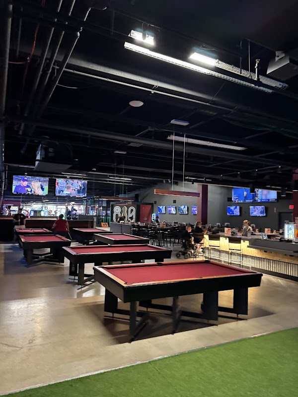 810 Billiards & Bowling Panama City photo 3