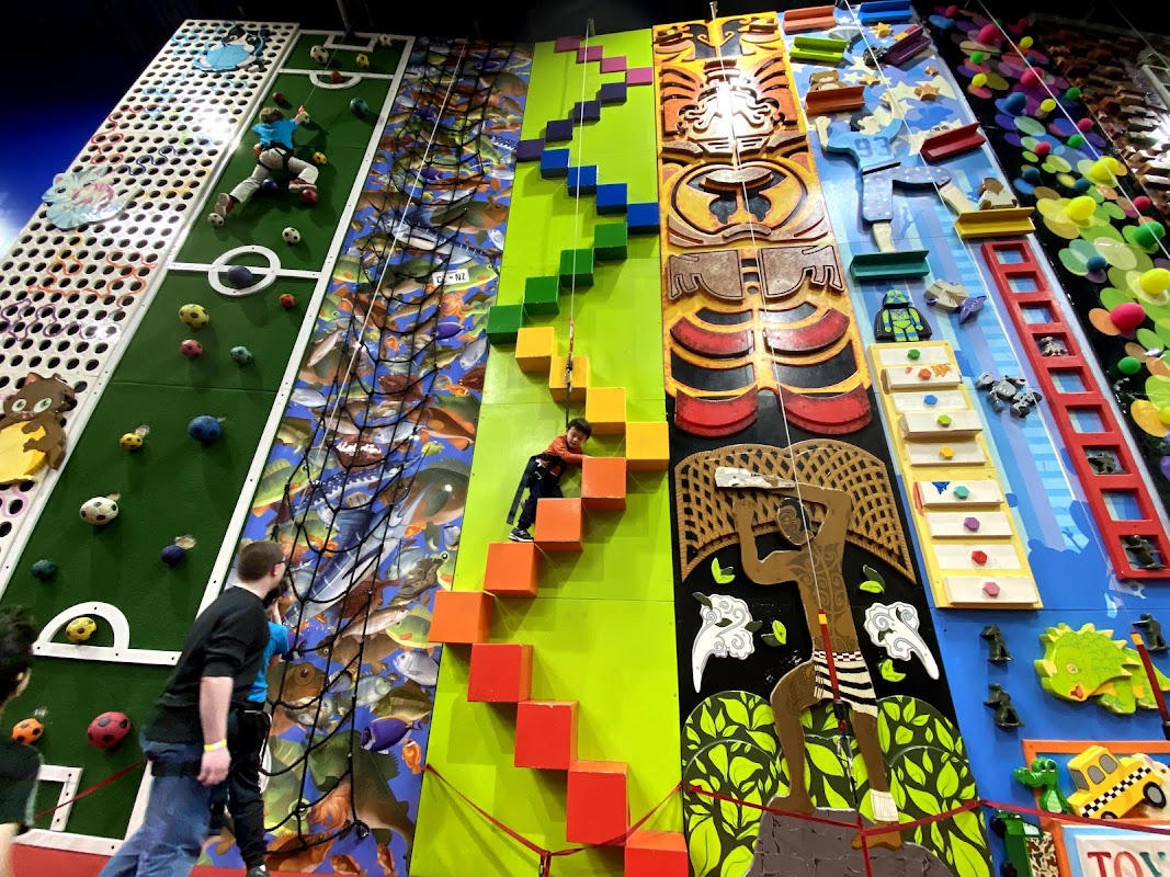 ClimbZone Laurel photo 2