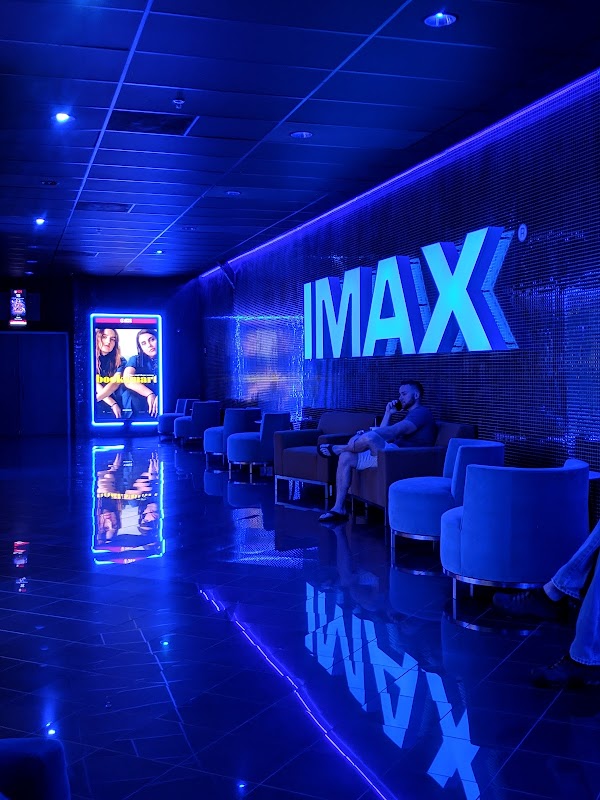 AMC DINE-IN Thoroughbred 20 photo 8