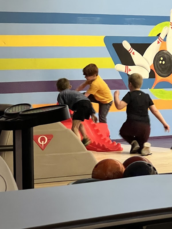 Allfam Bowling & Entertainment Center photo 10