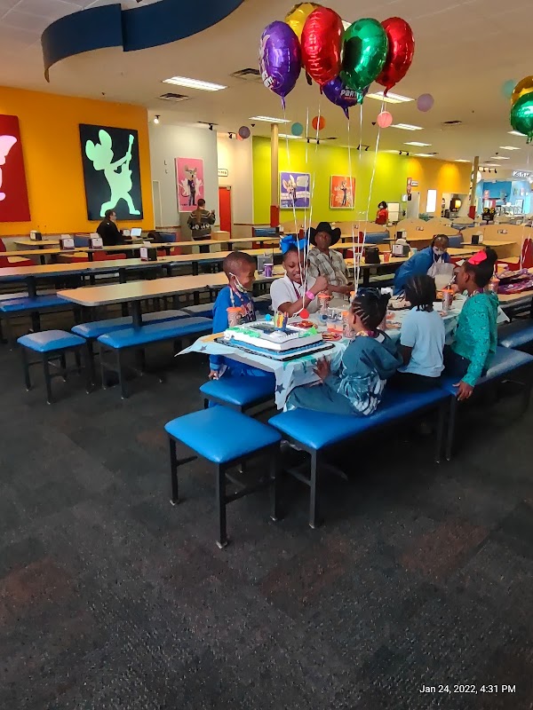 Chuck E. Cheese Fort Worth (La Gran Plaza) photo 2