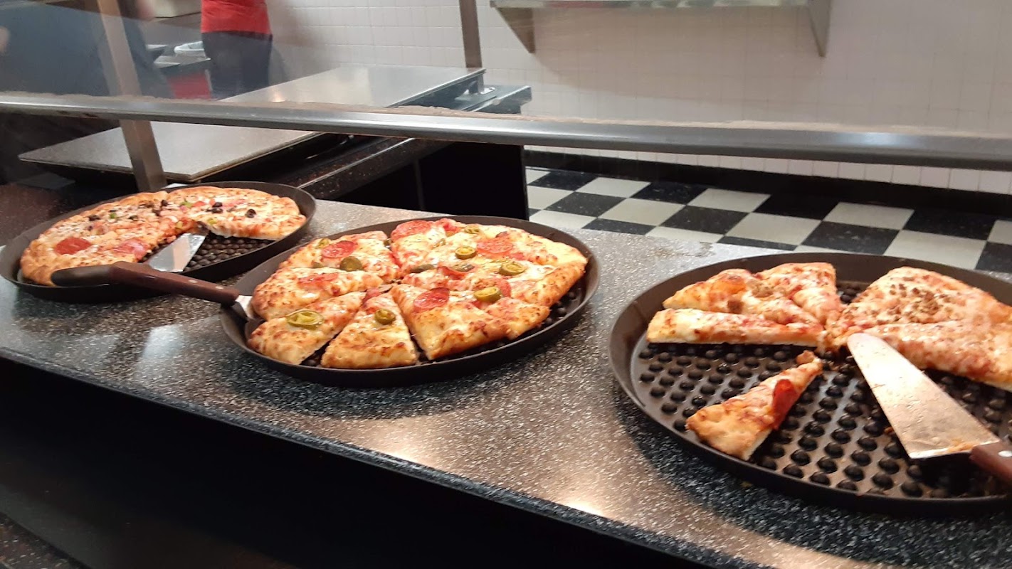 America's Incredible Pizza Company Tulsa photo 2