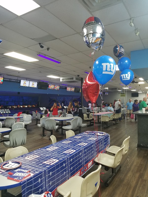Colonial Bowling Lanes Harahan photo 3