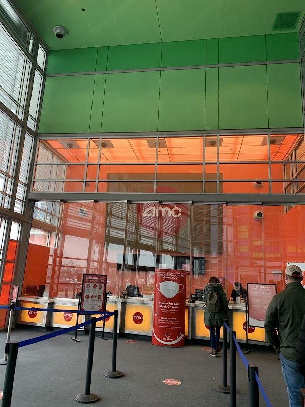 AMC CLASSIC Westroads 14 photo 9